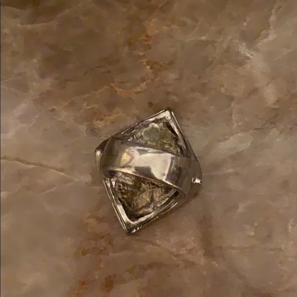 Statement Ring - Picture 4 of 4